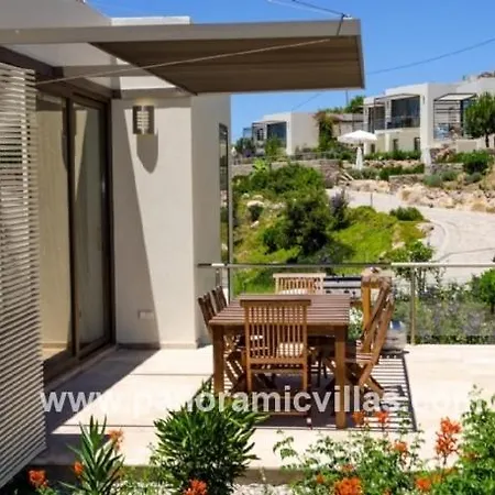 Villa Sleeps 10 Pool Air Con Wifi *