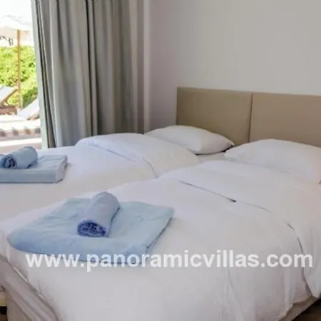Sleeps 10 Pool Air Con Wifi Villa *
